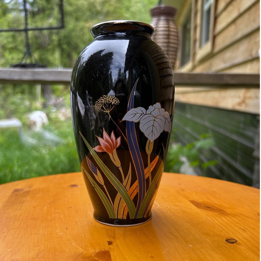 Vintageโ Black Porcelain Grand Iris Floral Bud Vase 6" Nagoya Japan Otagiri Arts